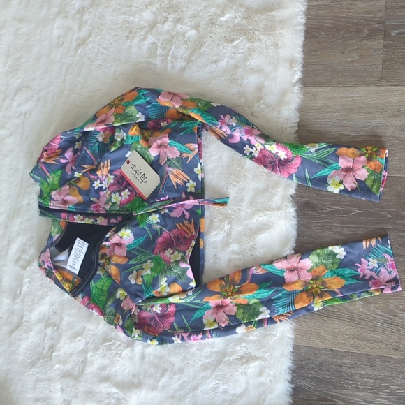 Salt Life Long Sleeve Crop Top